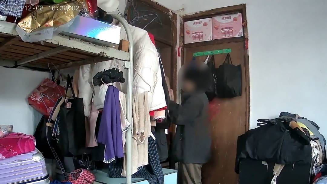 格尼斯坦vs 英特杜古
_上海一男子暴力破坏门锁格尼斯坦vs 英特杜古
,闯入女邻居家中,事情的发展出乎意料……