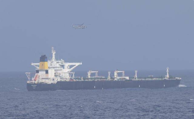 纽卡斯尔 vs 狼队_中国油轮被扣纽卡斯尔 vs 狼队，特朗普宣布：船和油全都要！30万桶俄油顺利通关？