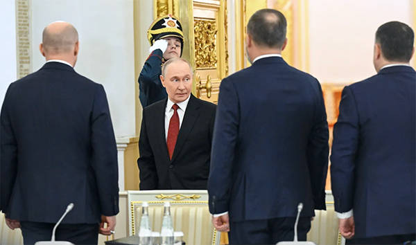 布洛马波卡纳vs埃尔夫斯堡_普京表示“除了顿巴斯其他可以谈”布洛马波卡纳vs埃尔夫斯堡，泽连斯基称即将与特朗普会晤