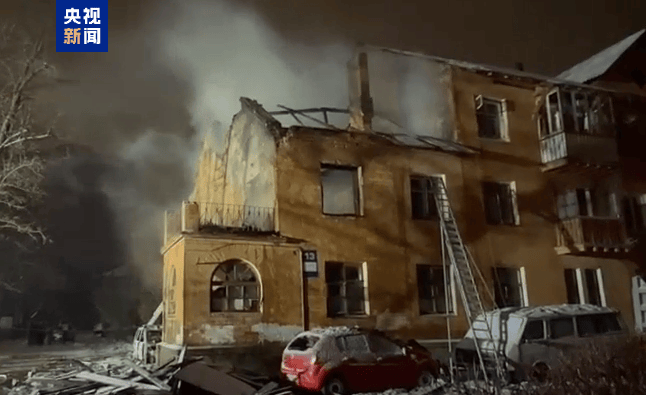 帕克斯 v 马里博尔
_俄军袭击致基辅大面积停暖停水 政府呼吁市民赴郊区避难