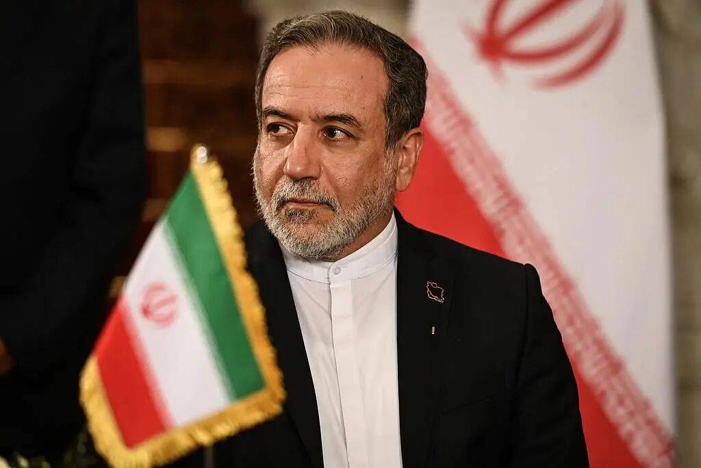 皇冠信用盘注册
_伊朗外长:伊朗掌握许多材料皇冠信用盘注册
,可证明美国和以色列介入了伊朗国内的“恐怖活动”