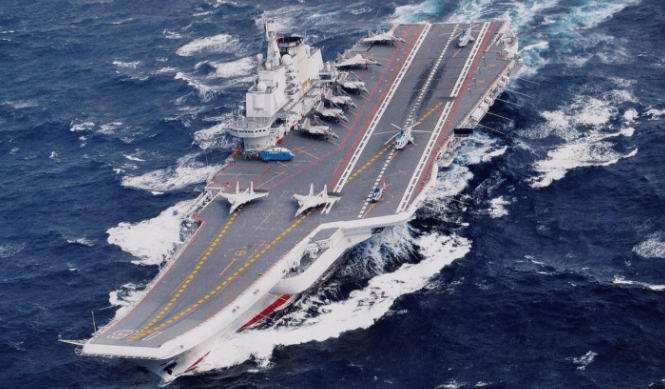 皇冠信用网会员_南海局势升级皇冠信用网会员，中方军舰越聚越多，四川舰和辽宁舰汇合