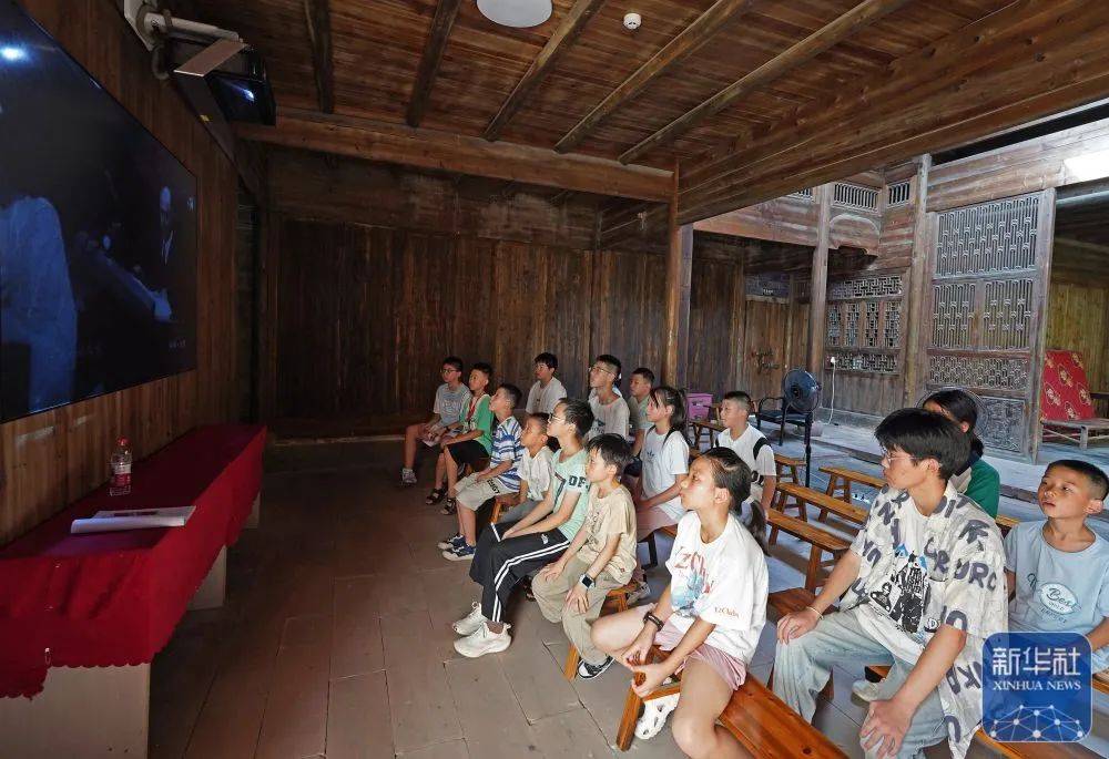 皇冠信用网开通_日本投降后皇冠信用网开通,他代表中国参加东京审判