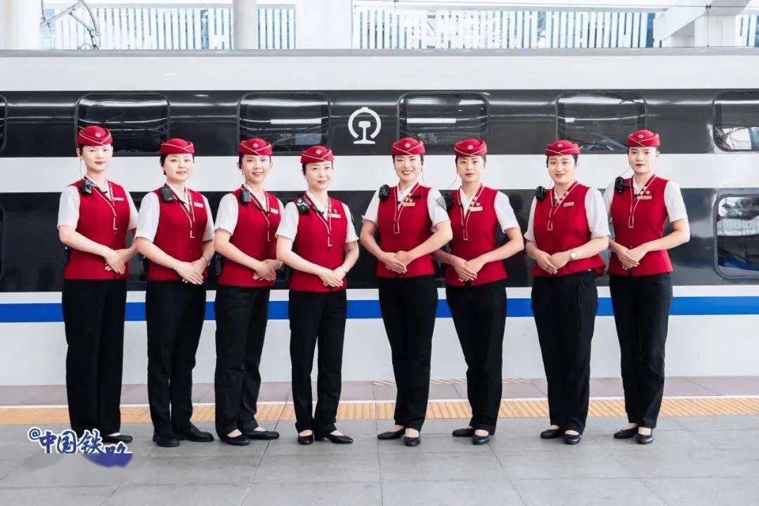 白俄罗斯超级联赛_这趟北京西往返深圳北的列车全是单间白俄罗斯超级联赛,国庆中秋假期加开!