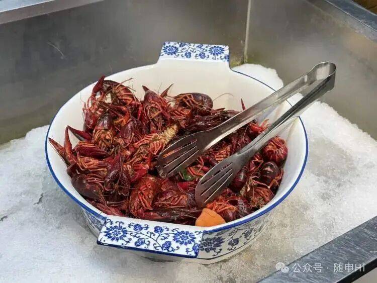 皇冠信用网怎么弄_上海五星级酒店皇冠信用网怎么弄,突然大排长龙!25元装满满一盒,菜品可自选,市民直呼划算