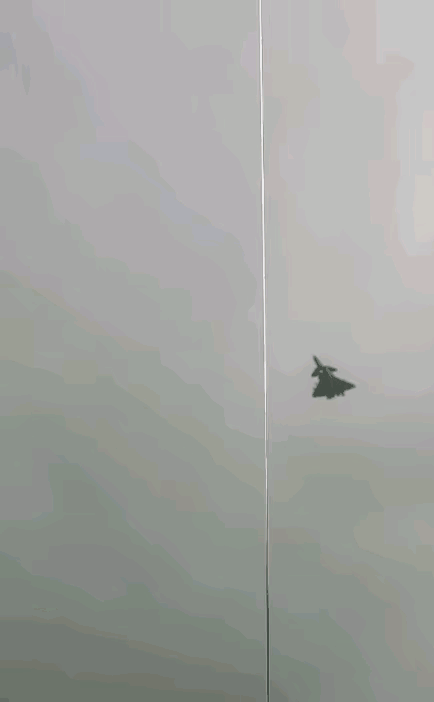 皇冠登1登2登3申请_挂满14枚导弹皇冠登1登2登3申请,狙杀还是屠杀?歼-20野兽模式,预示西太平洋变天