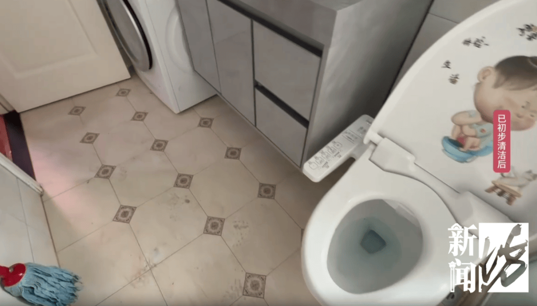 皇冠信用网登3代理
_上海一业主推开家门瞬间懵了皇冠信用网登3代理
!精装房竟成“化粪池”……