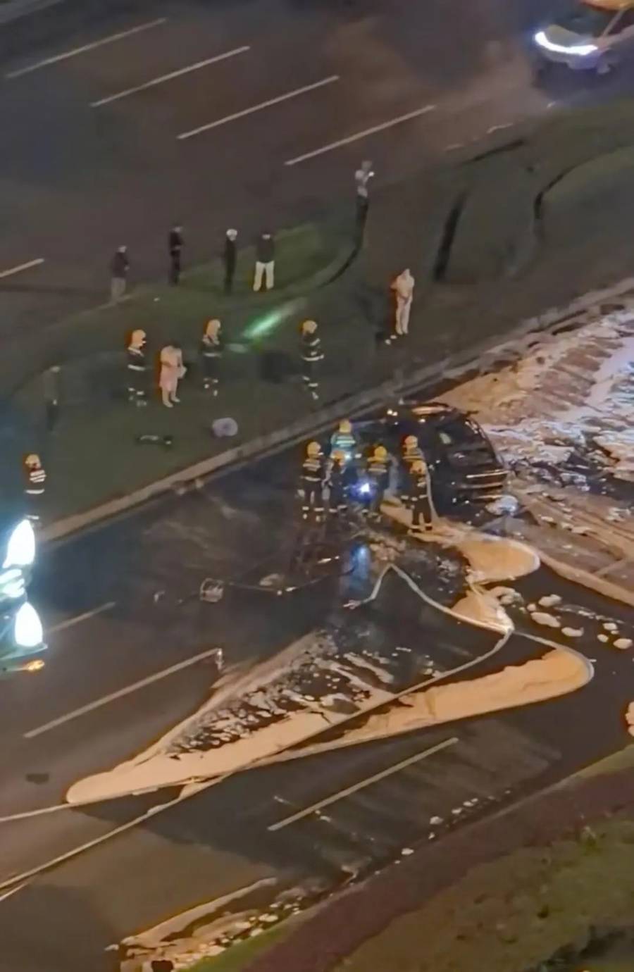 皇冠信用网代理注册
_最新!成都SU7碰撞后燃烧司机死亡皇冠信用网代理注册
,小米股价暴跌超8%!客服最新回应