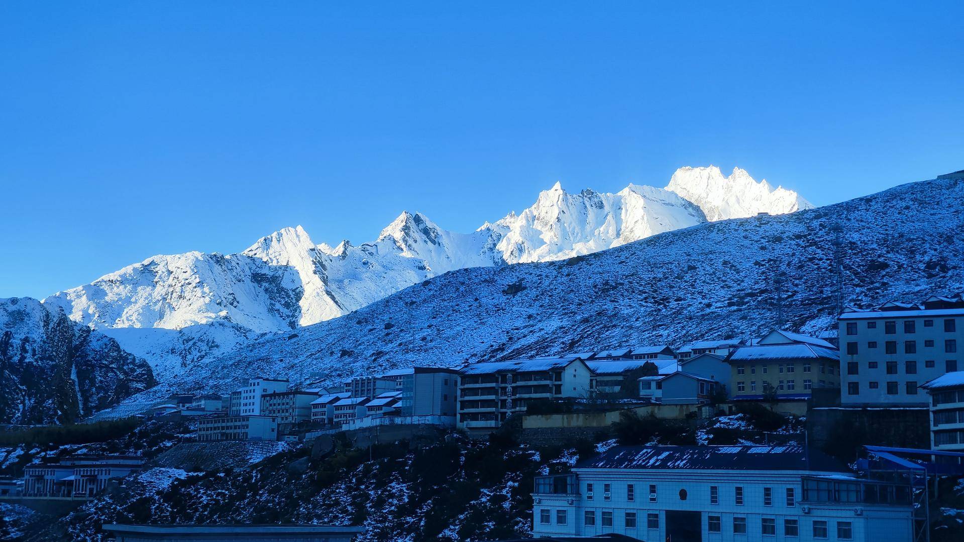 皇冠信用网登1
_从尼泊尔回国手机遭“保护性关停”皇冠信用网登1
,8天仍未恢复 当事人:在海拔4000多米路边冻到崩溃