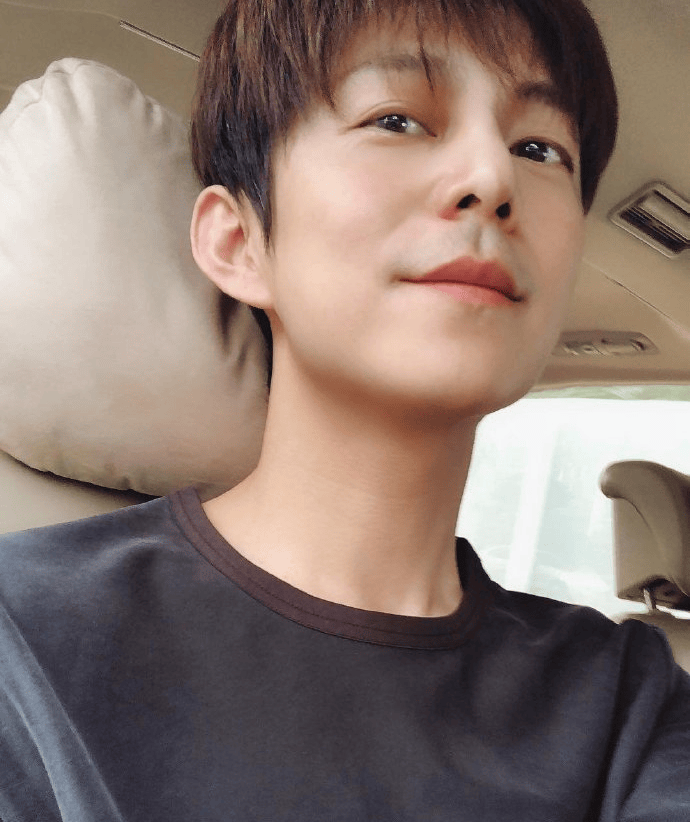 皇冠皇冠信用平台
_51岁何炅坦言:精力大不如前皇冠皇冠信用平台
,我现在特别痛苦,又近视又老花