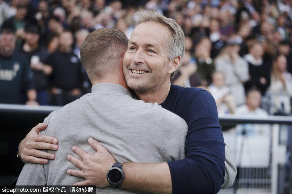 皇冠信用网怎么申请
_4-3逆转!3-1拿下!中超疯狂一夜:蓉城+申花紧追海港皇冠信用网怎么申请
,积分榜更新,争冠太刺激了