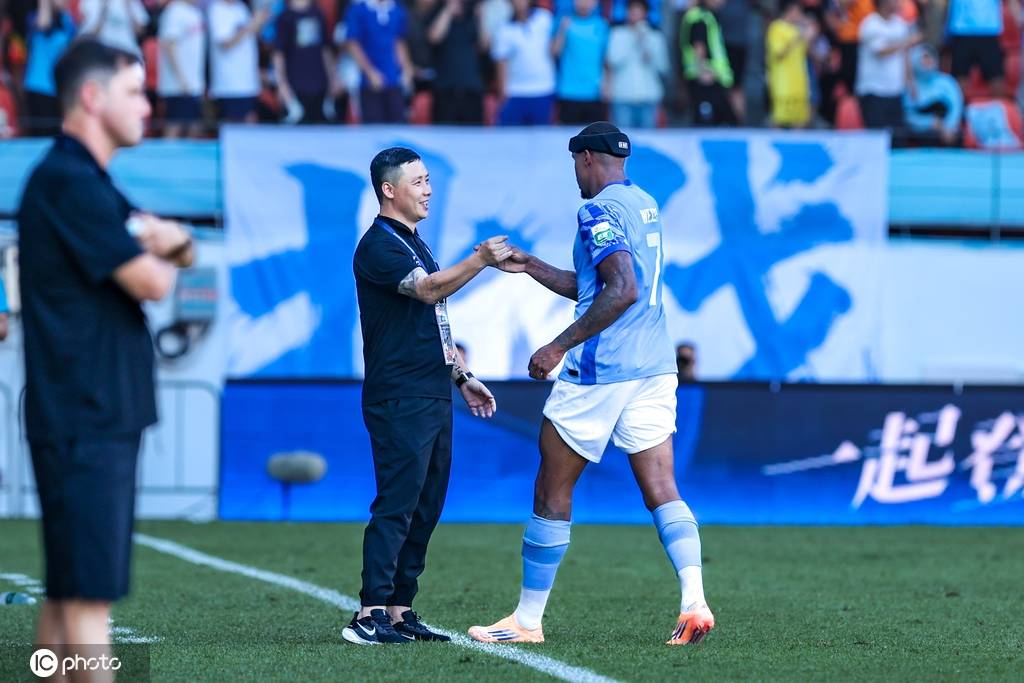 皇冠信用網会员开户
_落后榜首9分皇冠信用網会员开户
!中超-张玉宁破门难救主 国安爆冷1-2深圳