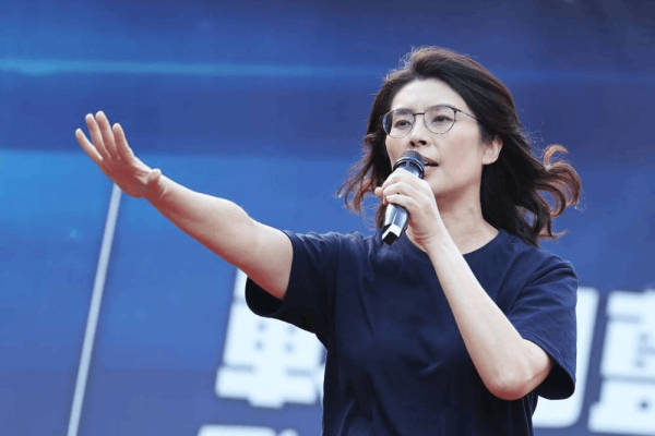 皇冠信用代理注册
_当选国民党主席皇冠信用代理注册
,郑丽文发声