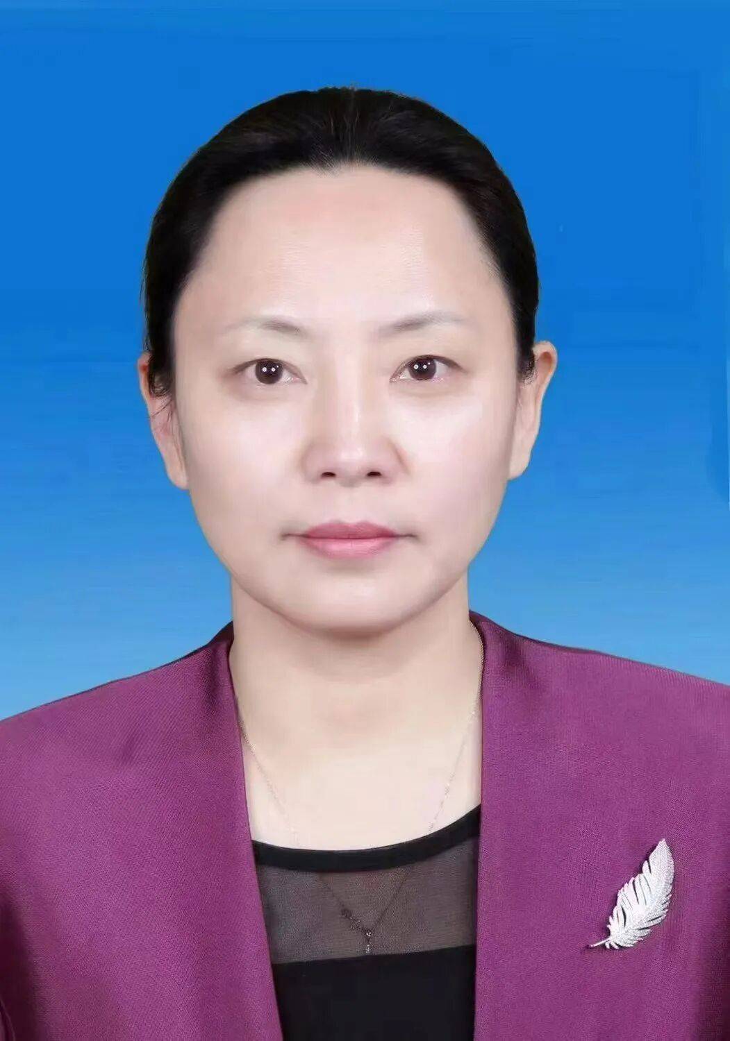 app足球正网
_市政协副主席王红侠app足球正网
,跨省任副市长