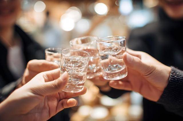 皇家苏斯达B队 vs 韦斯卡
_男子喝三场酒后无证驾驶摩托车摔倒身亡皇家苏斯达B队 vs 韦斯卡
,家属起诉买酒者、同饮者等索赔34万 法院判了