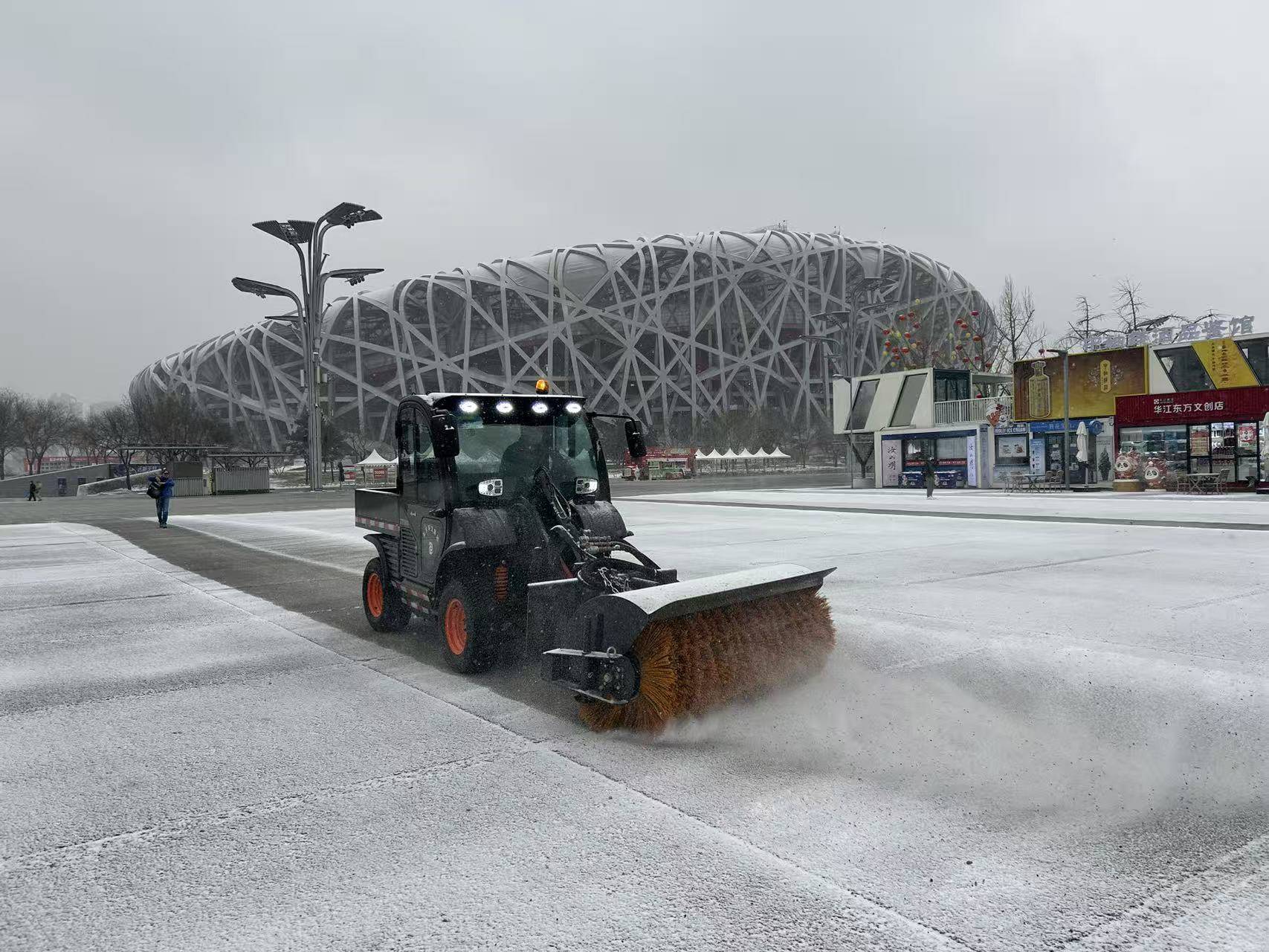 欧冠足球
_北京迎今冬初雪 多部门积极应对