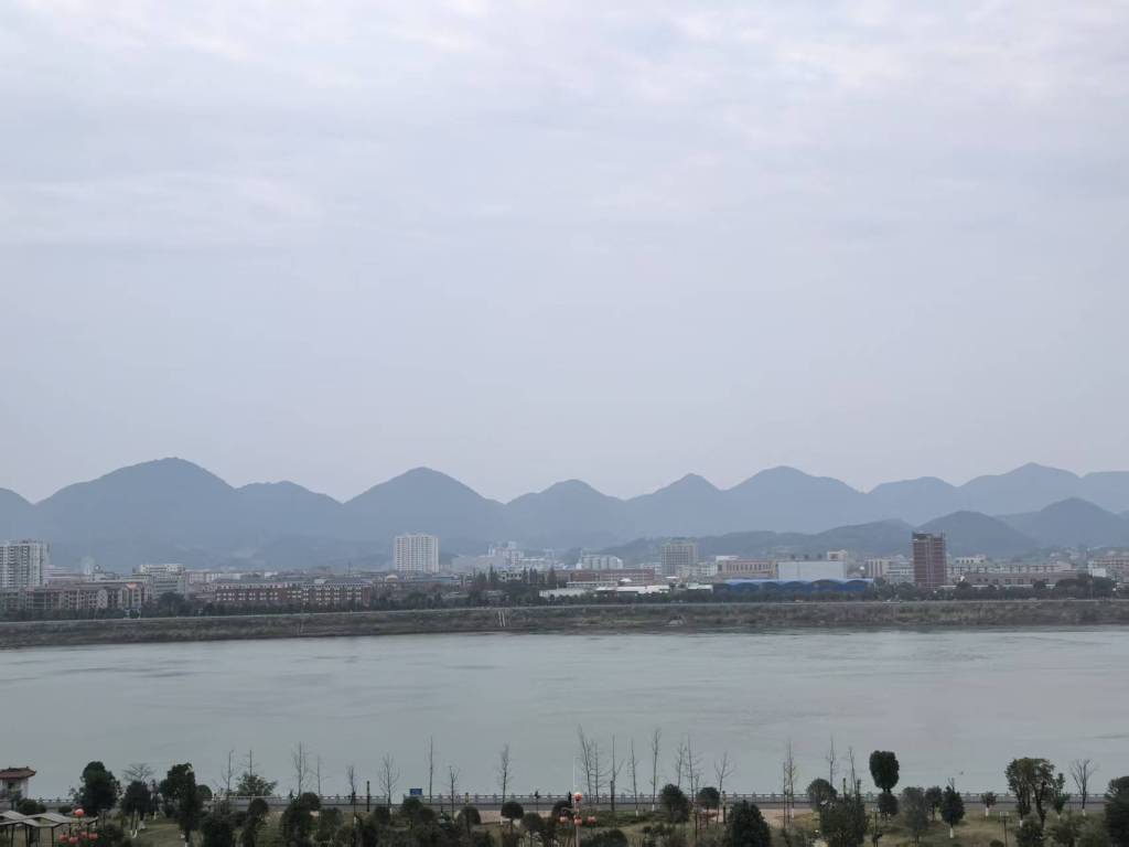 韦斯卡vs马拉加_影子调查｜一起家校矛盾韦斯卡vs马拉加，冲突到“裂开”