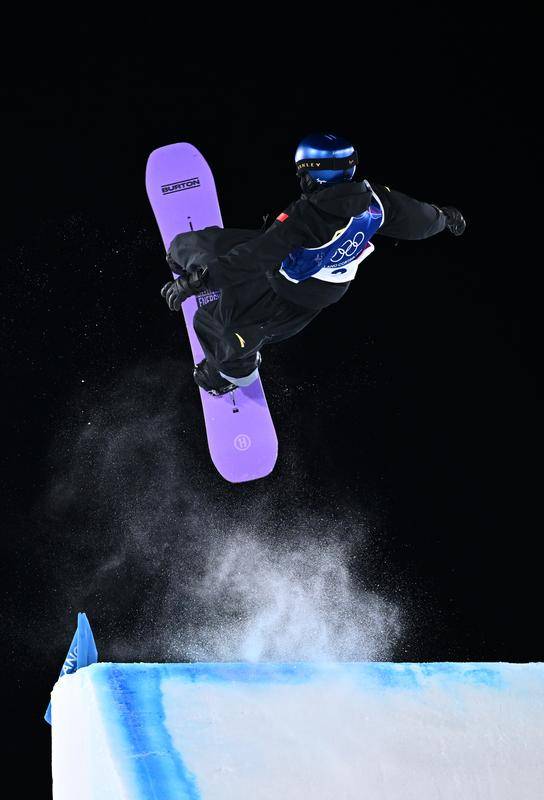 皇冠信用网登3代理_冬奥会单板大跳台预赛：苏翊鸣绝境逆转 葛春宇杨文龙出局