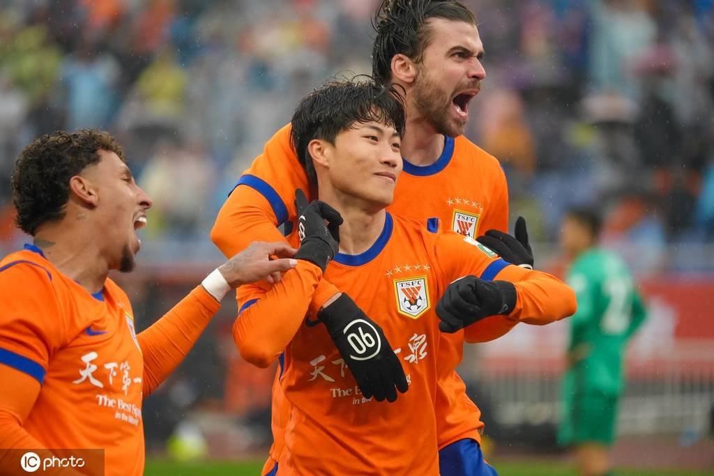 皇冠信用盘在线申请_负分清零皇冠信用盘在线申请！中超-克雷桑传射谢文能建功 泰山2-1国安迎2连胜