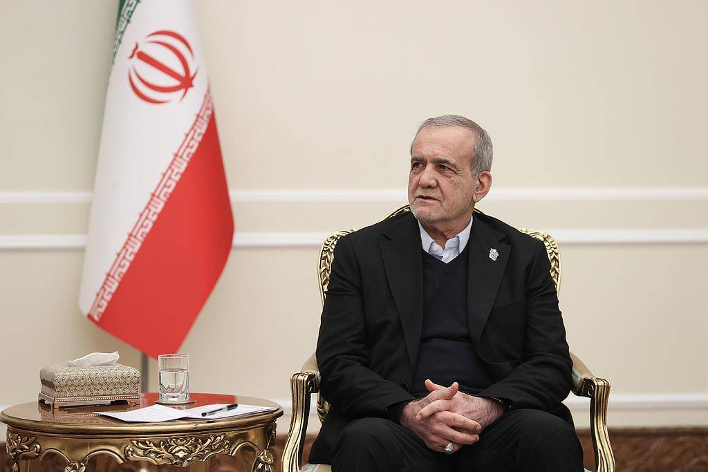 皇冠信用盘平台代理
_伊朗总统:不希望与伊斯兰国家及西亚邻国发生冲突