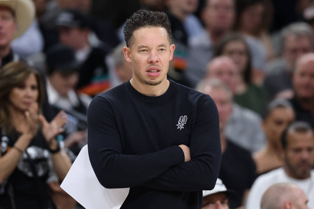 美国足球甲组联赛_NBA｜马刺再胜雷霆追平系列赛美国足球甲组联赛，一场定胜负的西决要来了